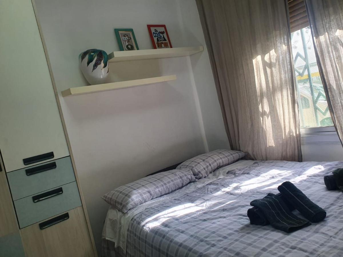 Studio Or Rooms With Private Bathroom Or Rooms With Shared Bathroom Βαρκελώνη Εξωτερικό φωτογραφία