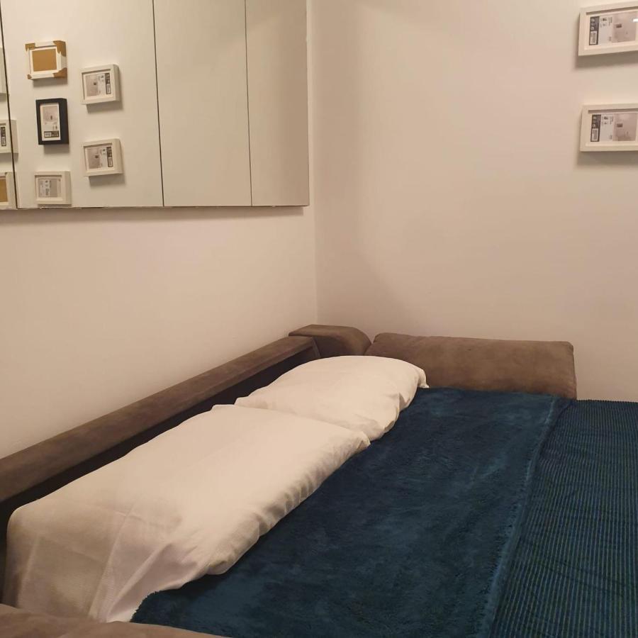 Studio Or Rooms With Private Bathroom Or Rooms With Shared Bathroom Βαρκελώνη Εξωτερικό φωτογραφία