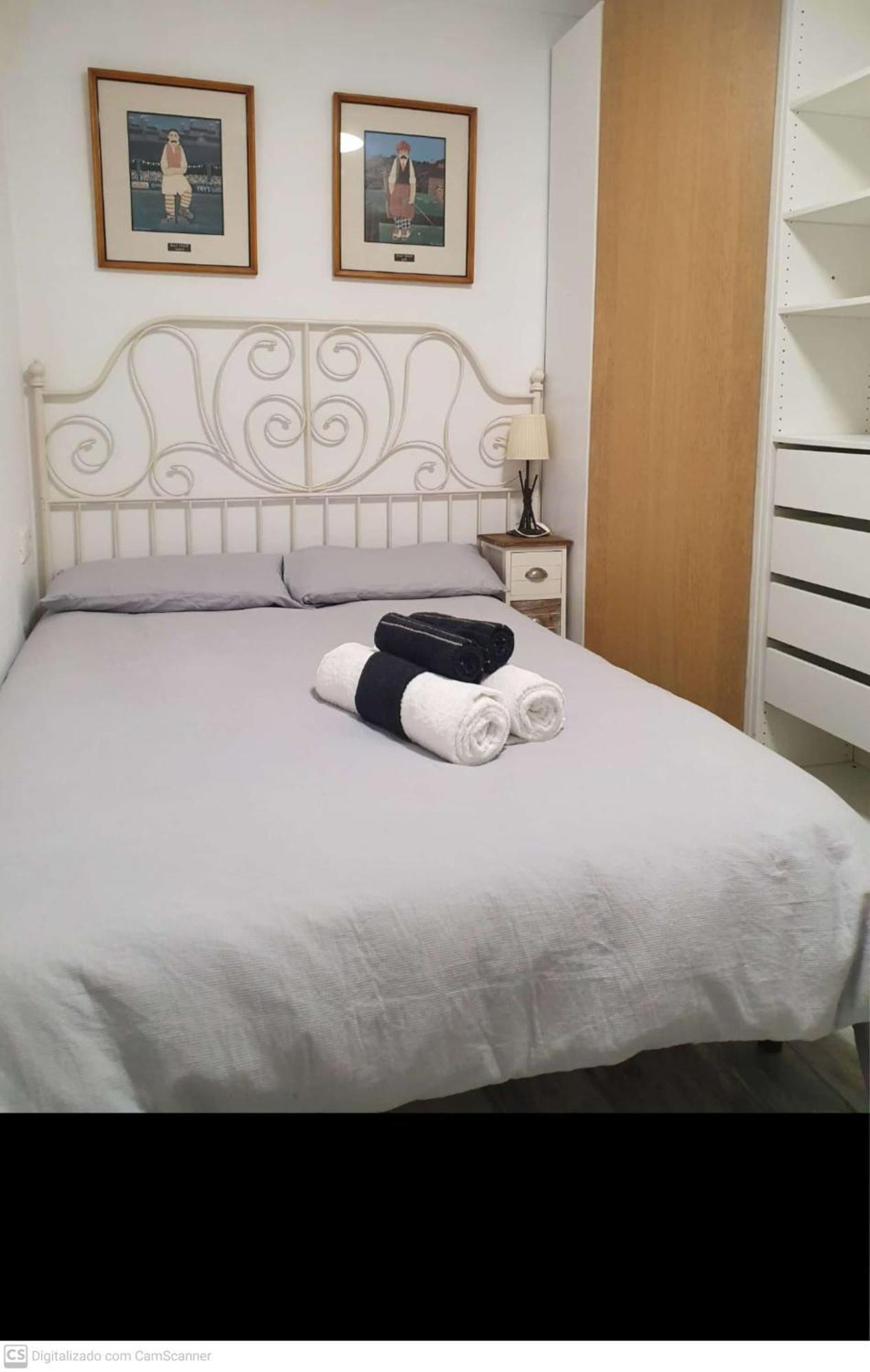 Studio Or Rooms With Private Bathroom Or Rooms With Shared Bathroom Βαρκελώνη Εξωτερικό φωτογραφία
