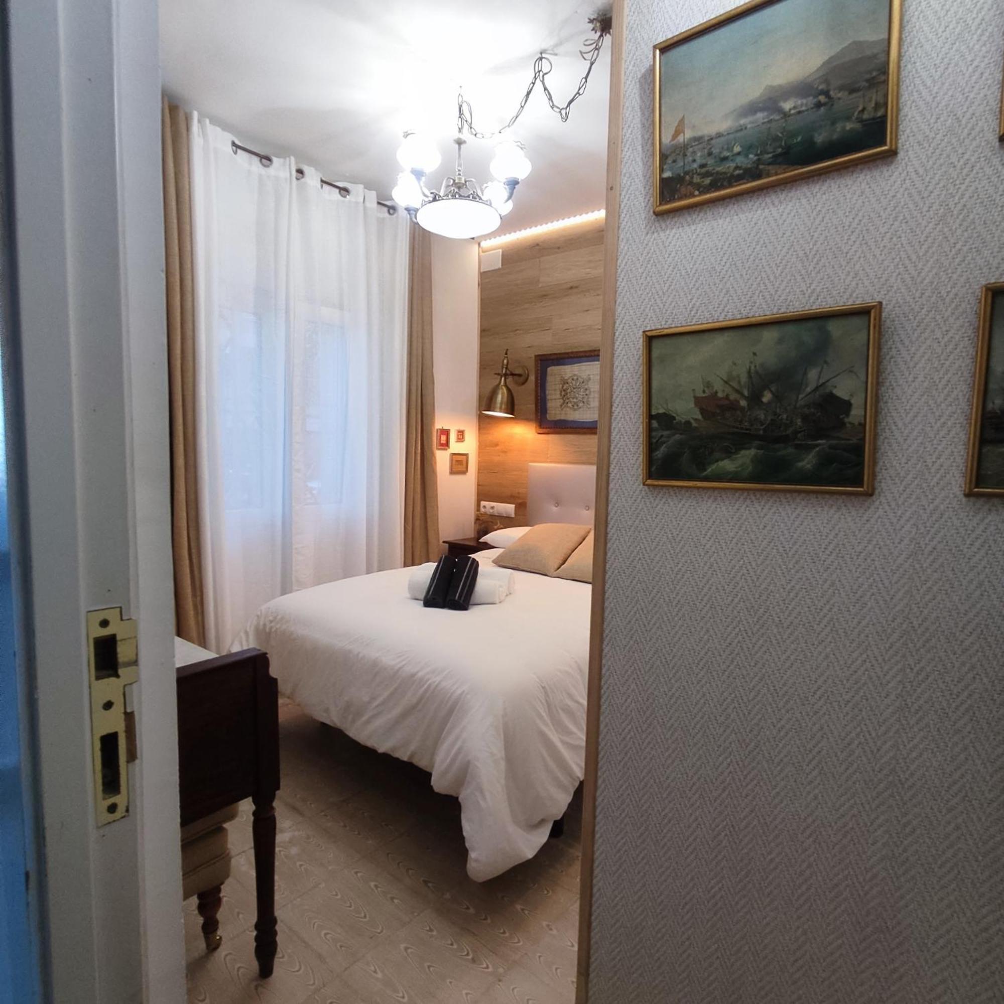 Studio Or Rooms With Private Bathroom Or Rooms With Shared Bathroom Βαρκελώνη Εξωτερικό φωτογραφία