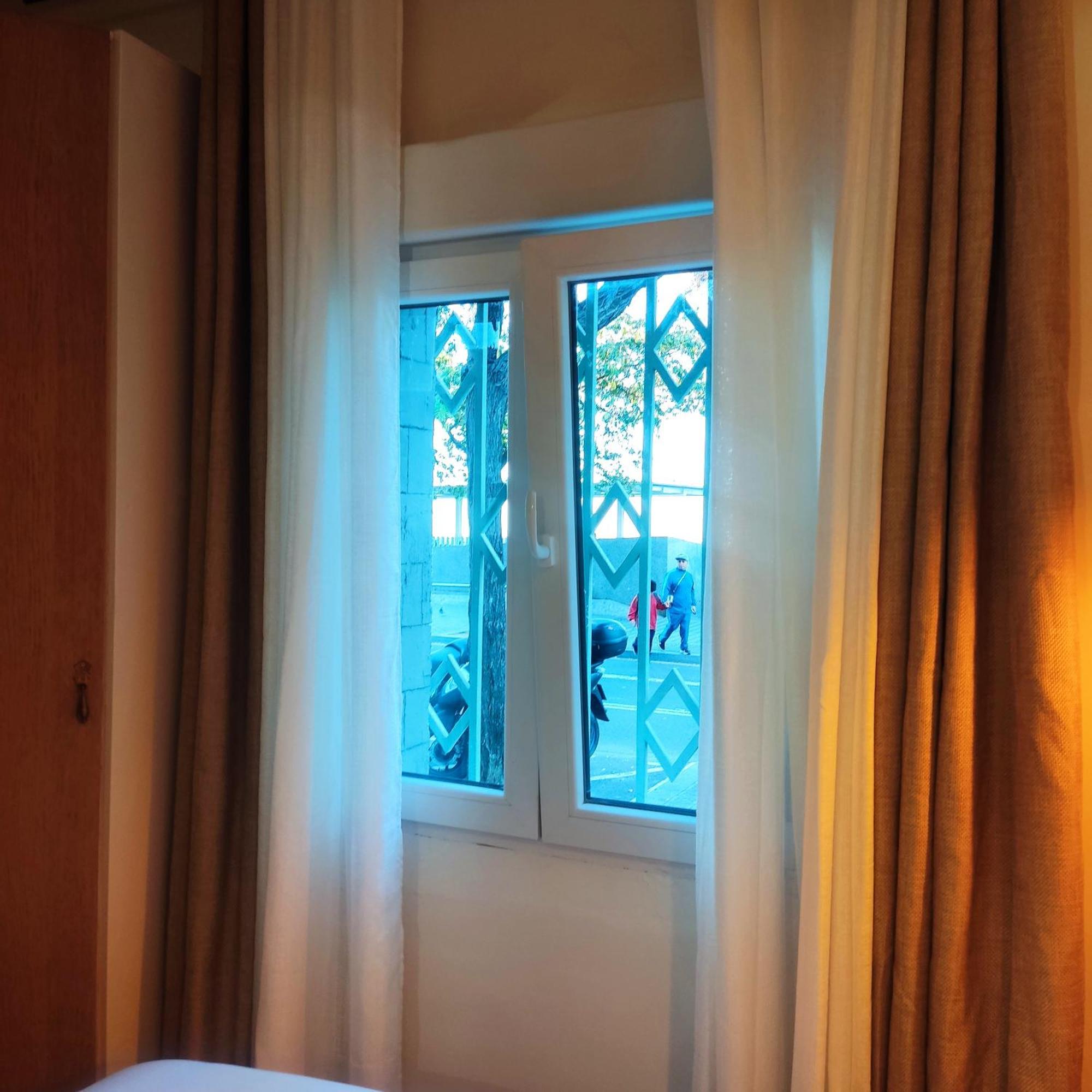 Studio Or Rooms With Private Bathroom Or Rooms With Shared Bathroom Βαρκελώνη Εξωτερικό φωτογραφία