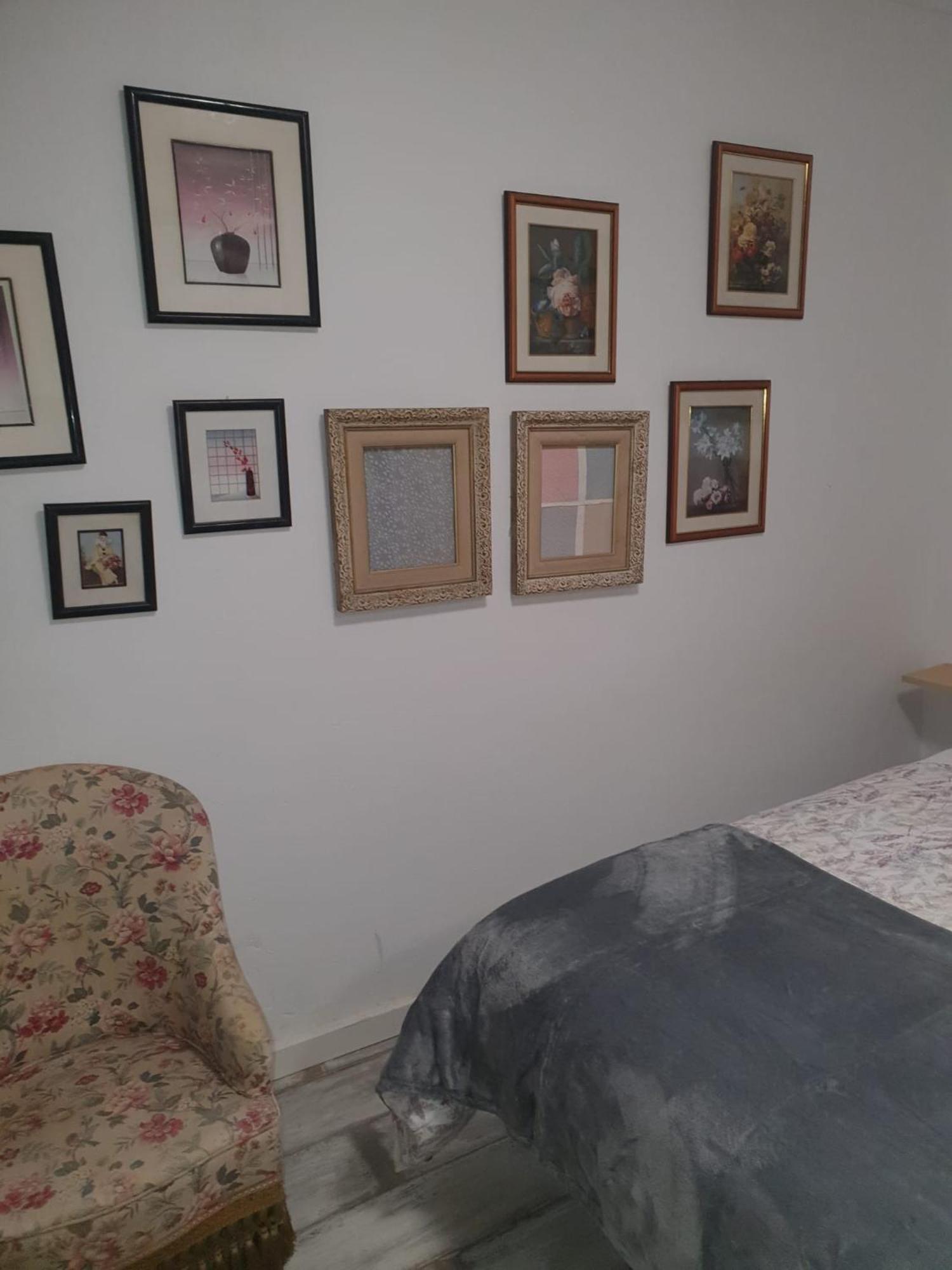Studio Or Rooms With Private Bathroom Or Rooms With Shared Bathroom Βαρκελώνη Εξωτερικό φωτογραφία