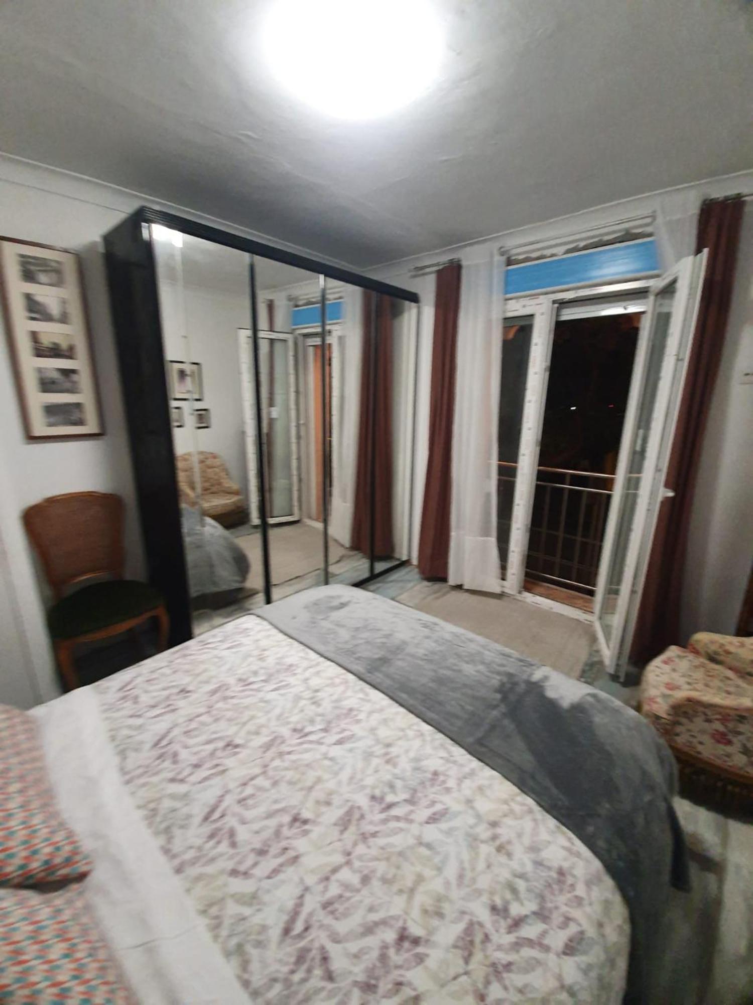 Studio Or Rooms With Private Bathroom Or Rooms With Shared Bathroom Βαρκελώνη Εξωτερικό φωτογραφία