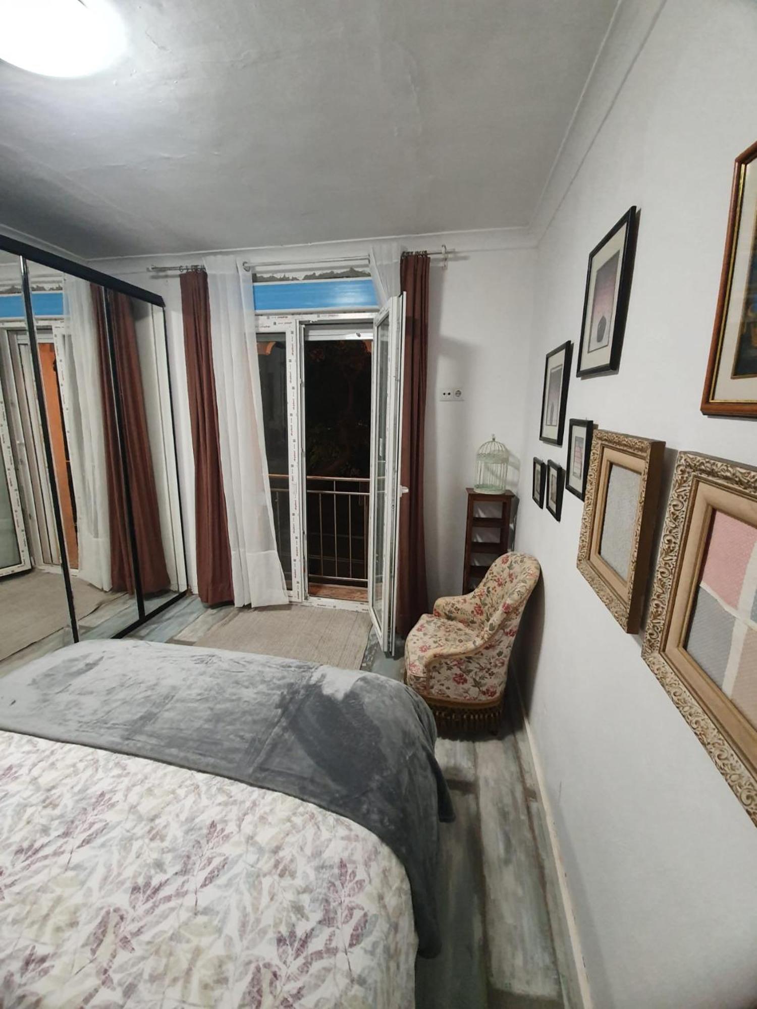 Studio Or Rooms With Private Bathroom Or Rooms With Shared Bathroom Βαρκελώνη Εξωτερικό φωτογραφία