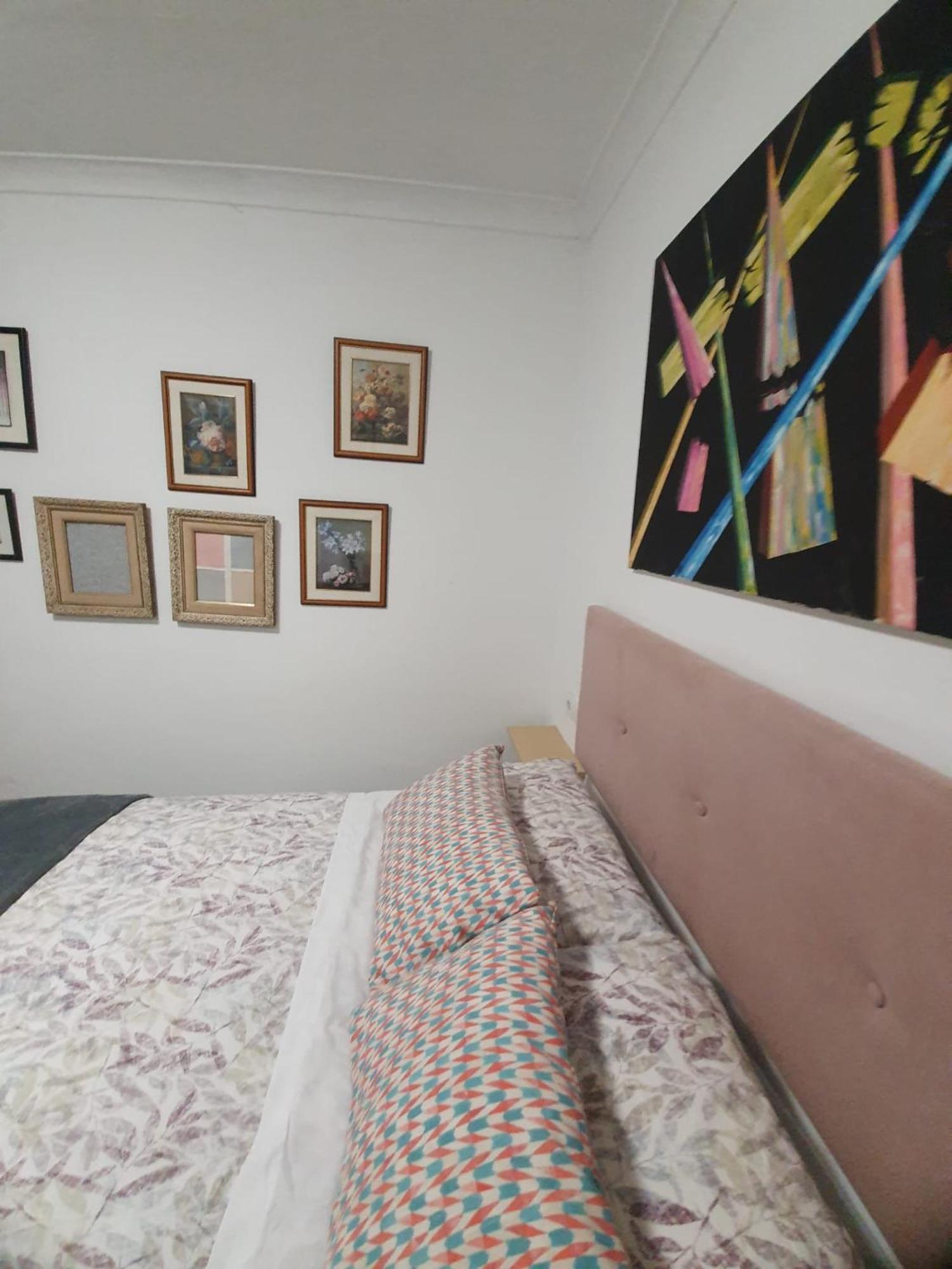 Studio Or Rooms With Private Bathroom Or Rooms With Shared Bathroom Βαρκελώνη Εξωτερικό φωτογραφία